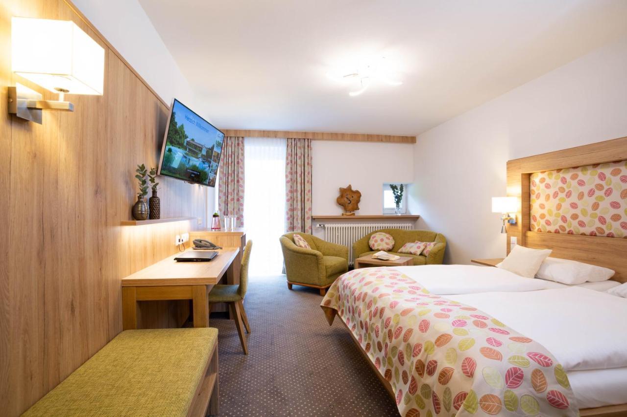 באד בירנבאך Hotel Chrysantihof מראה חיצוני תמונה